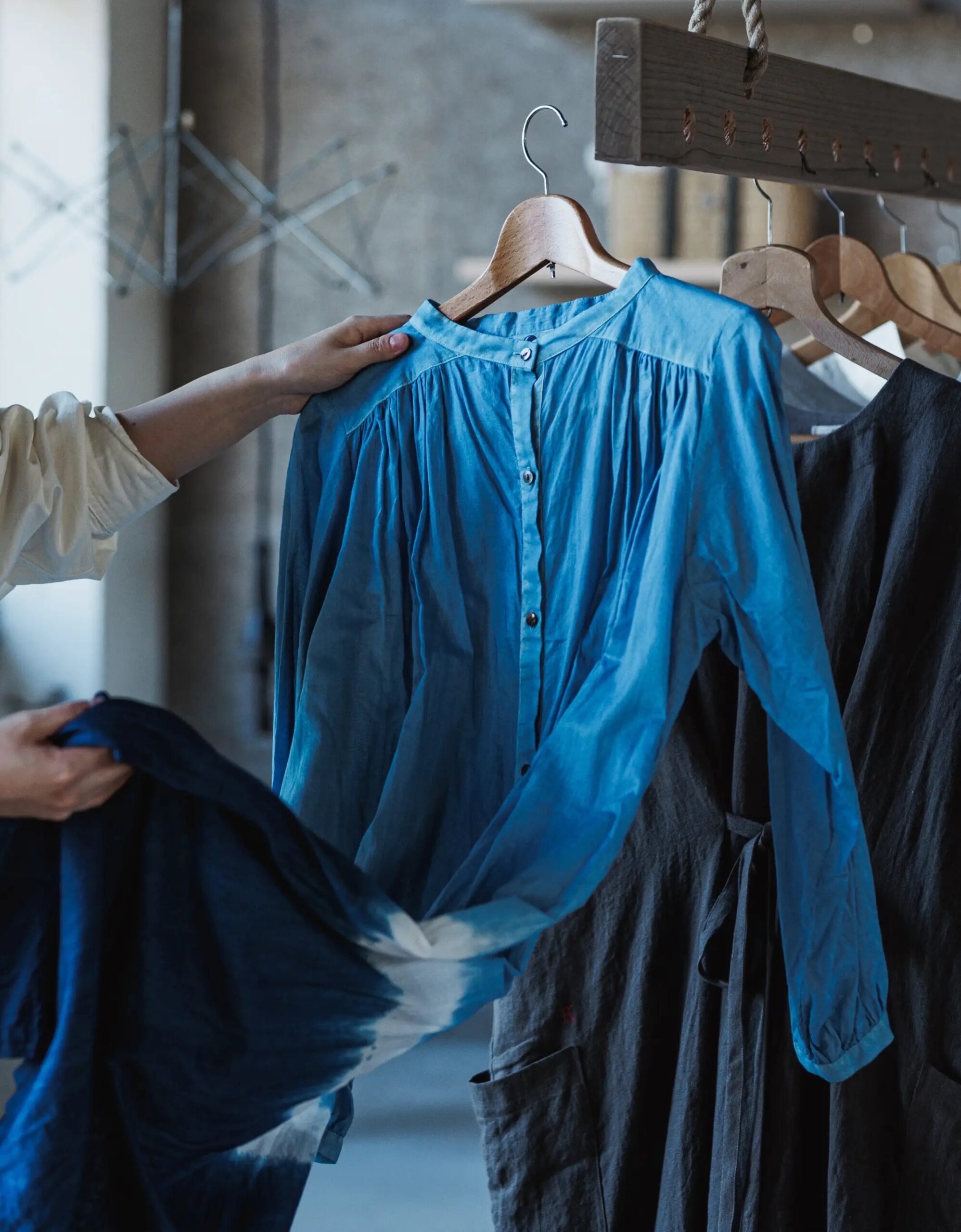 萌蘖 Hougetsu 淡路島の海の色”藍色”を身に纏う | ei-to（エイト） 